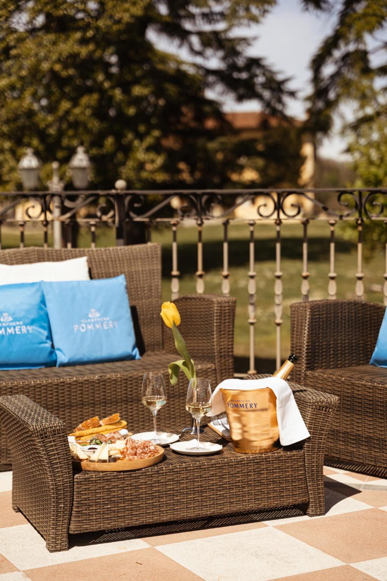 Hotel Villa La Bollina Серавале Скривия Екстериор снимка