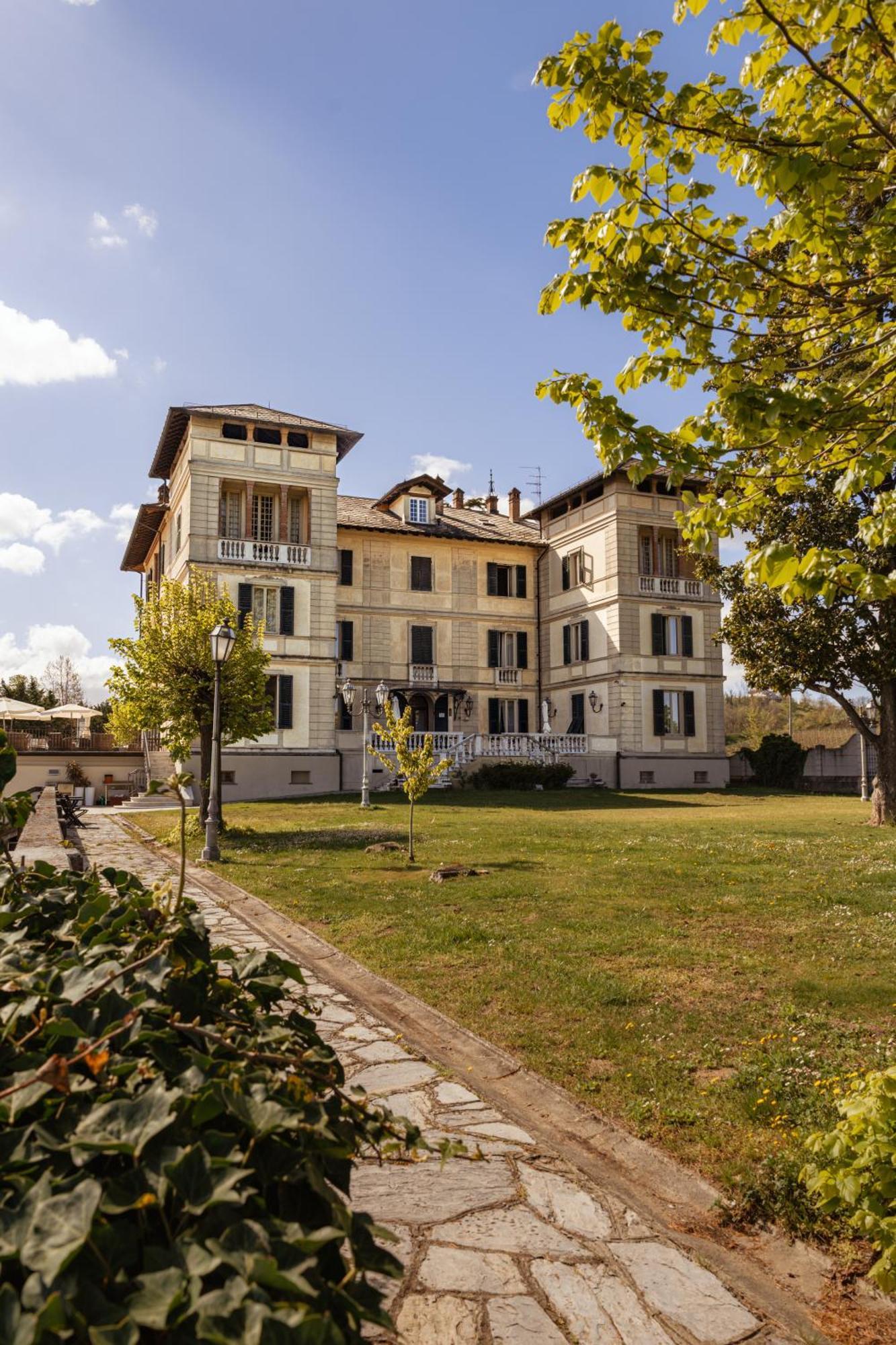 Hotel Villa La Bollina Серавале Скривия Екстериор снимка